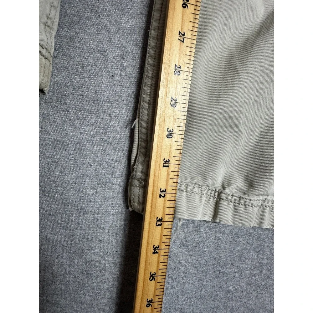 VTG Y2K Levis Wide Leg Loose Cargo Pants 32x33 Tan Distressed Khaki Twill